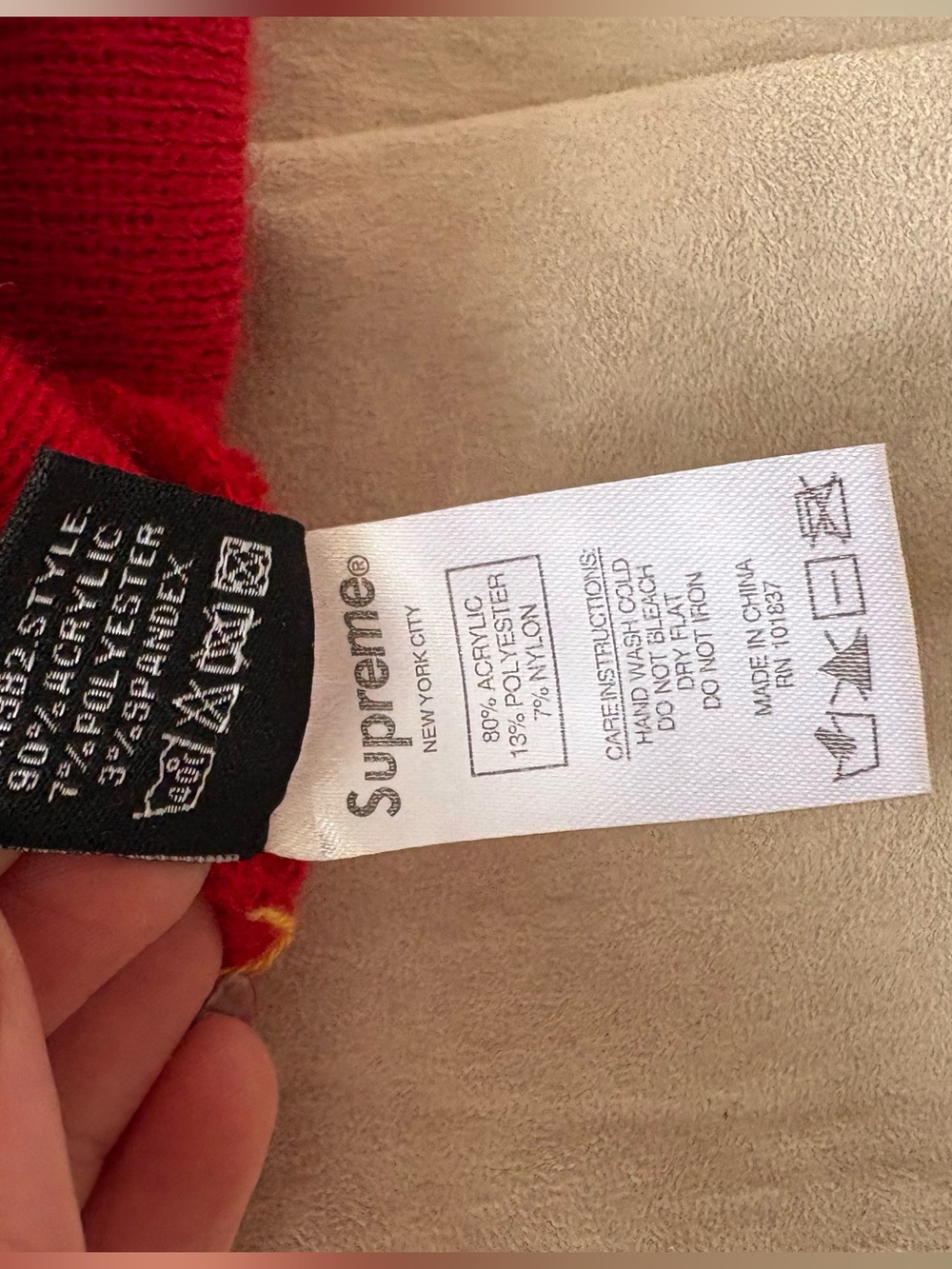 Authentic Supreme Toque - Picture 3 of 4